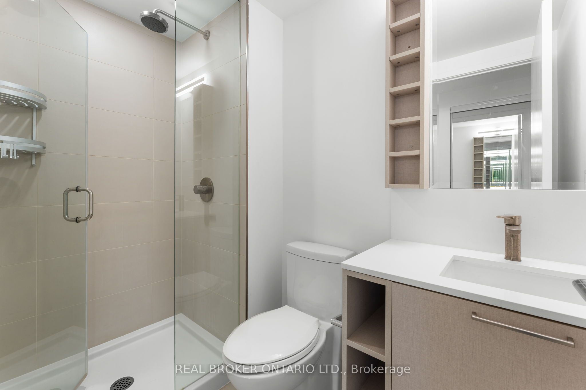 19 Western Battery Road 2206, Toronto, ON M6K 0E3 photo 5