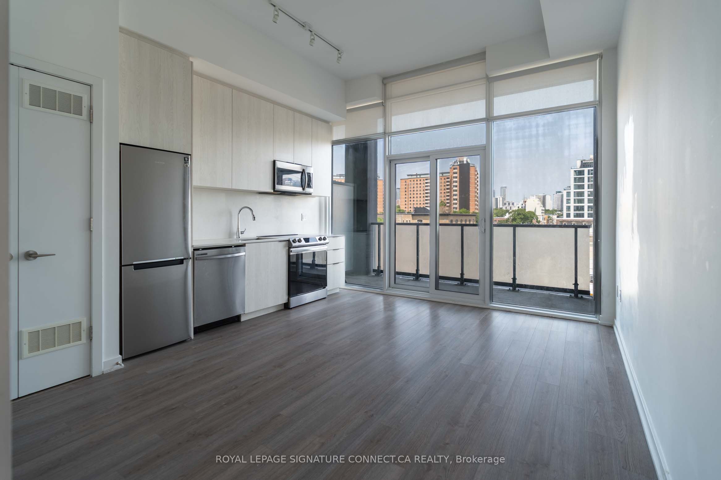 50 Power Street 420, Toronto, ON M5A 0V3 photo 4