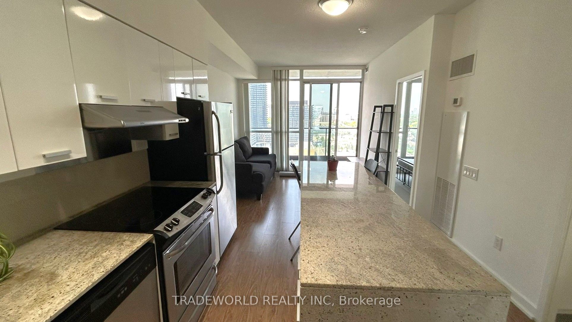 33 Singer Court 2506, Toronto, ON M2K 0B4 photo 2