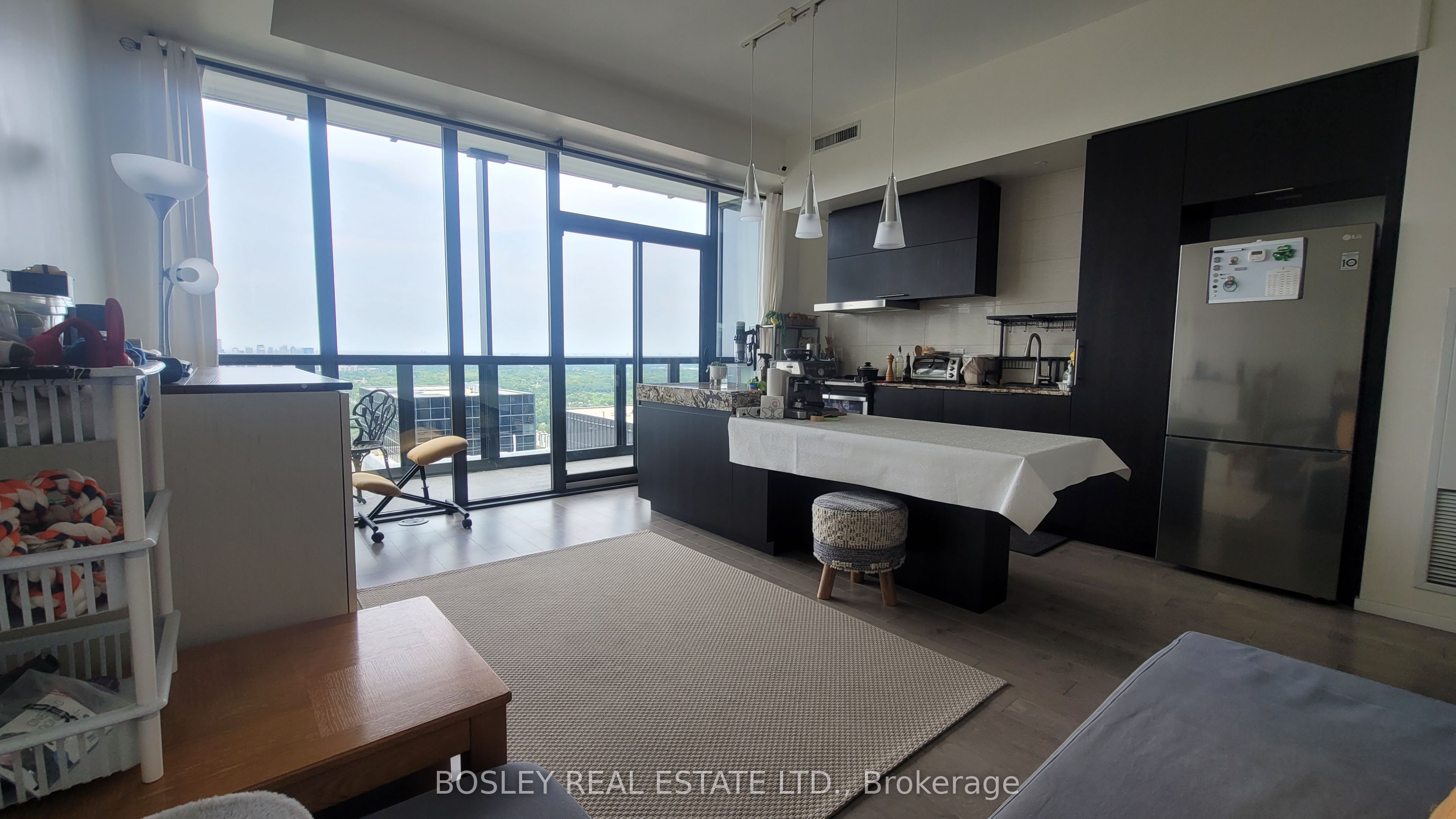 101 Charles Street E 4709, Toronto, ON M4Y 0A9