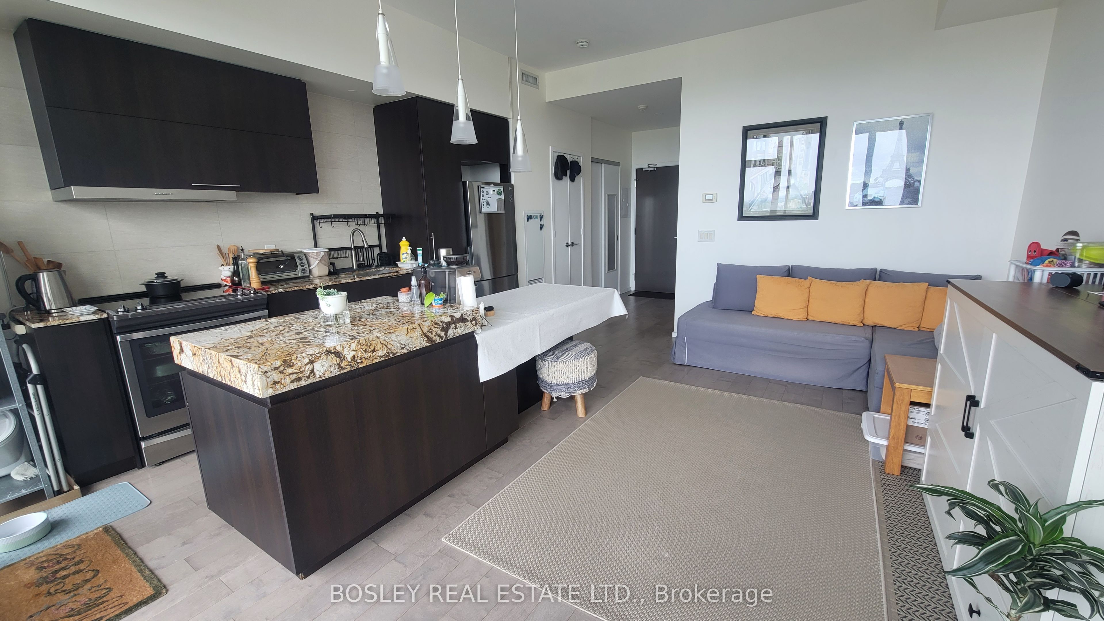 101 Charles Street E 4709, Toronto, ON M4Y 0A9 photo 2