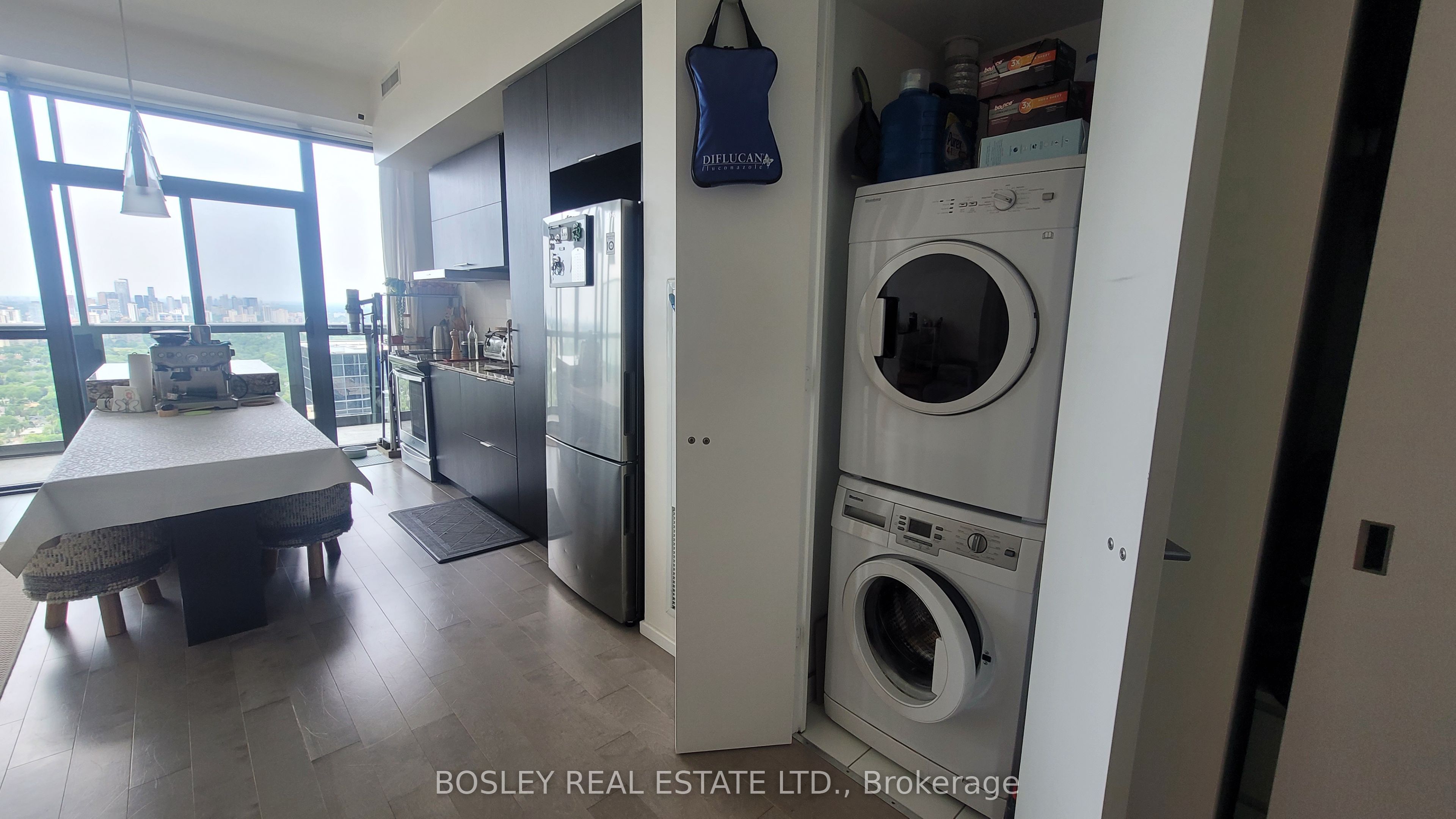 101 Charles Street E 4709, Toronto, ON M4Y 0A9 photo 5
