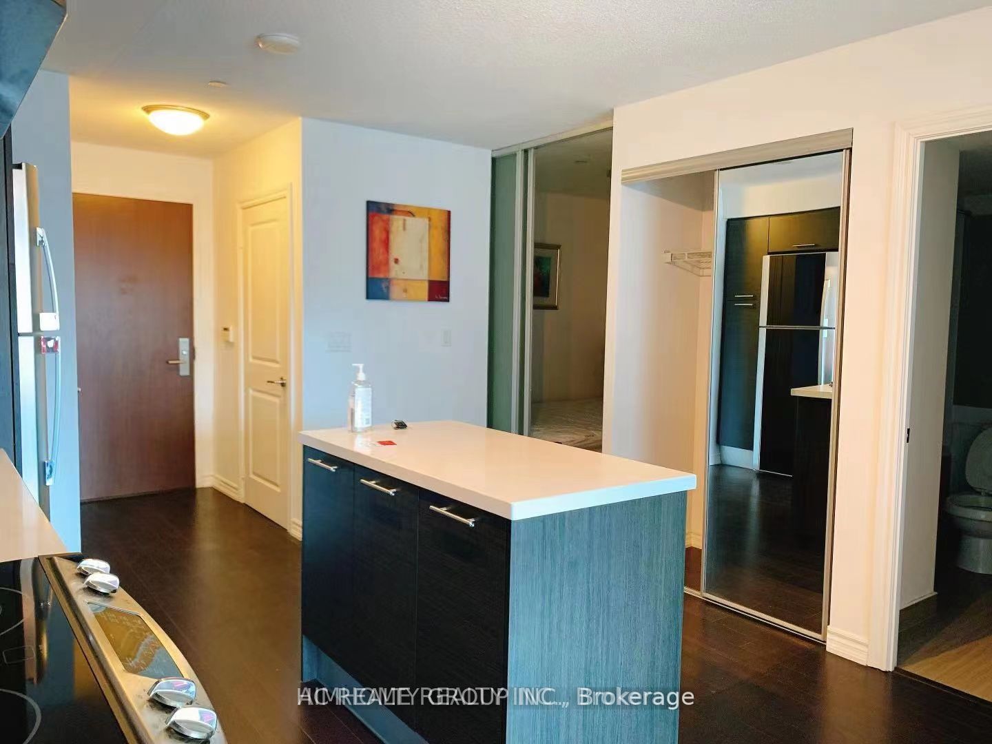 386 Yonge Street 1221, Toronto, ON M5B 0A5 photo 3