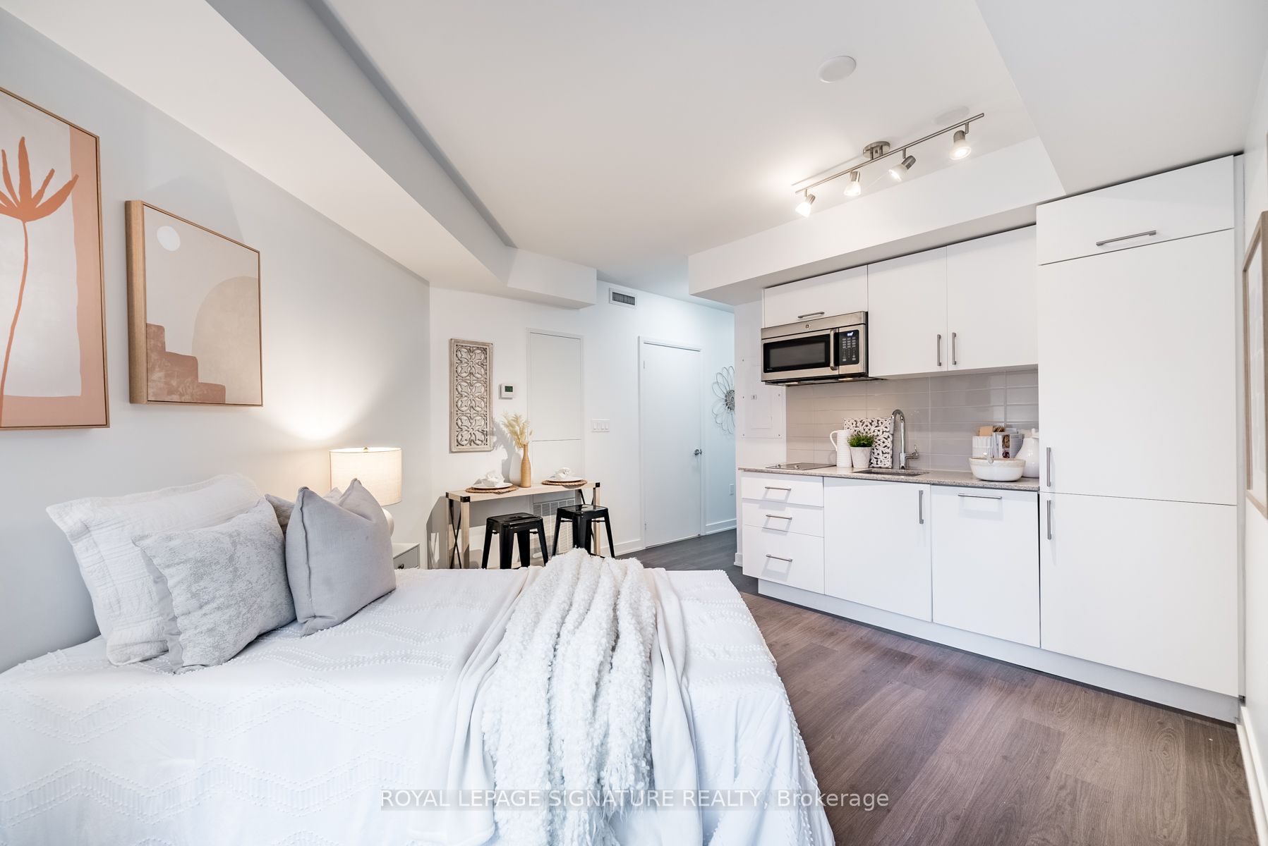 576 Front Street W 616E, Toronto, ON M5V 1C1 photo 5