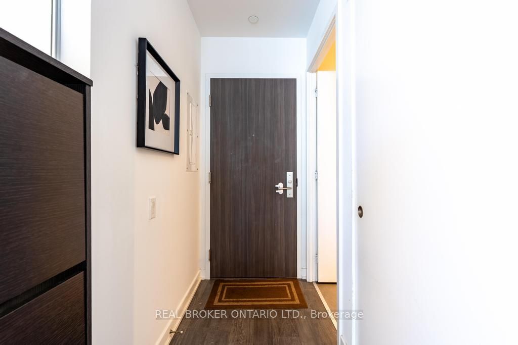 185 Roehampton Avenue S 1601, Toronto, ON M4P 0C6