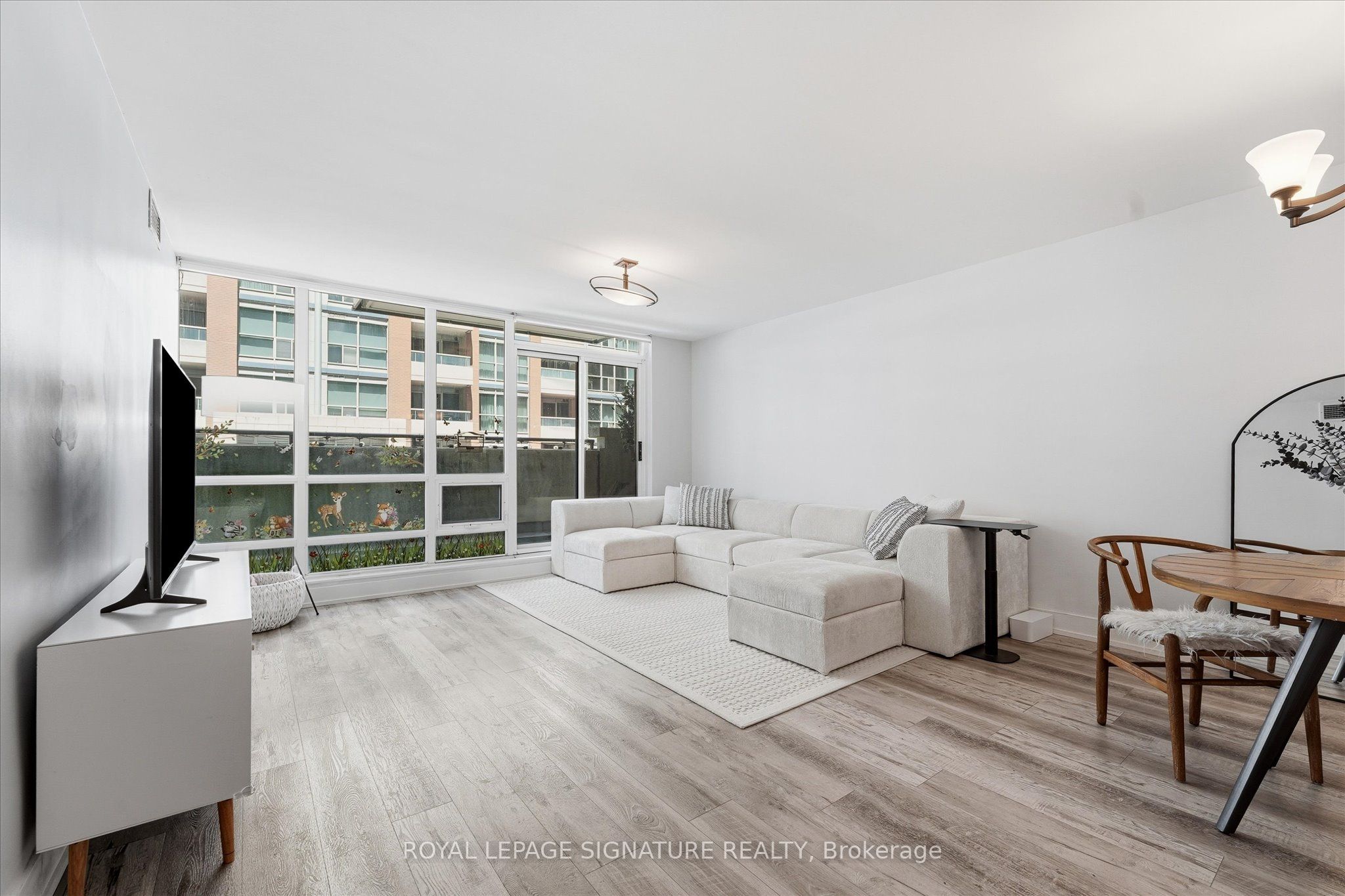 263 Wellington Street W 301, Toronto, ON M5V 1E1 photo 3