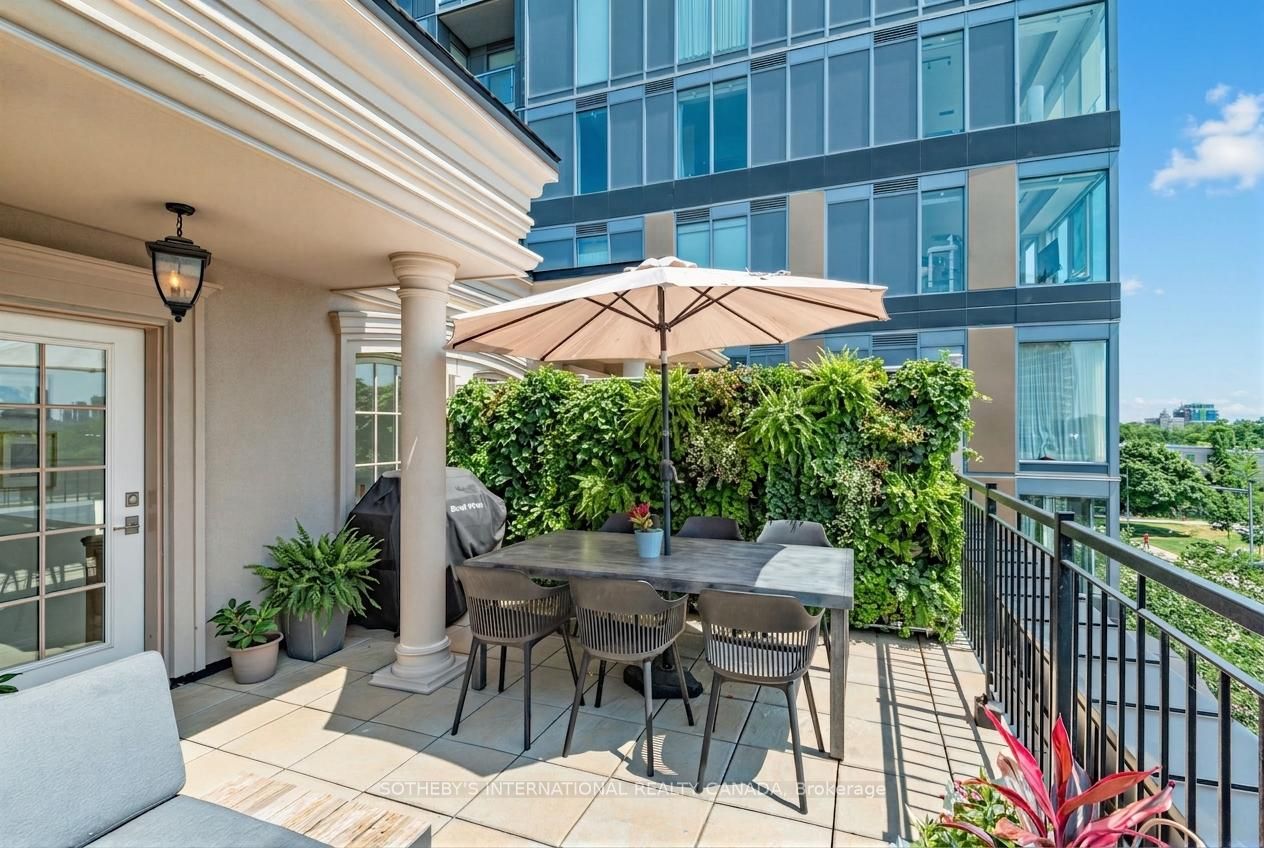 288 St Clair Avenue W TH1, Toronto, ON M4V 1S3 photo 3