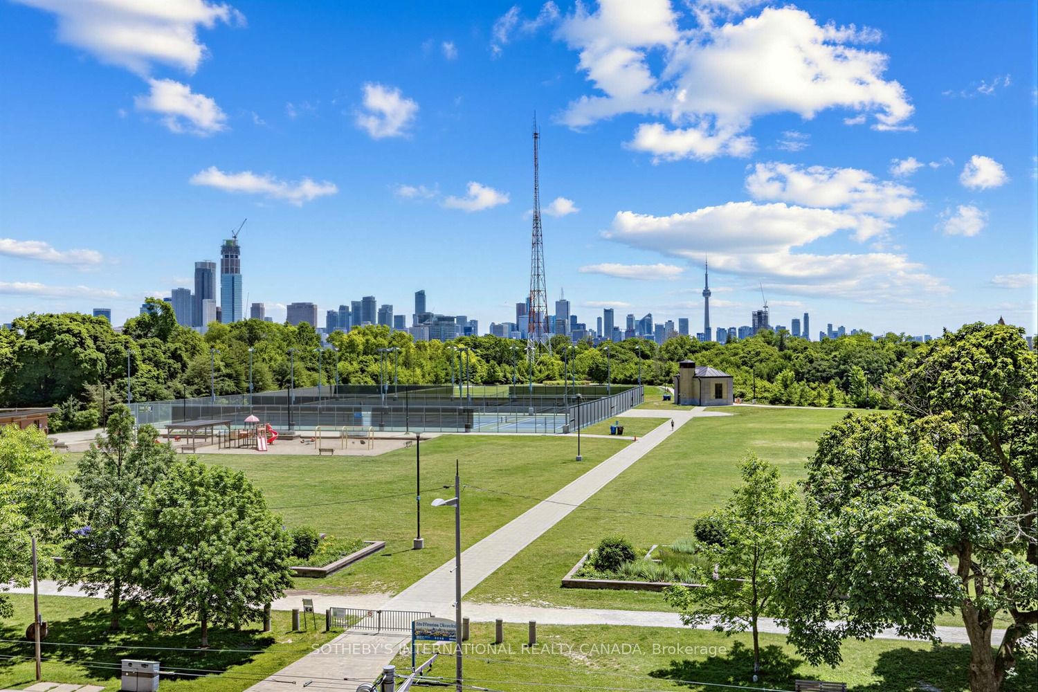 288 St Clair Avenue W TH1, Toronto, ON M4V 1S3 photo 4