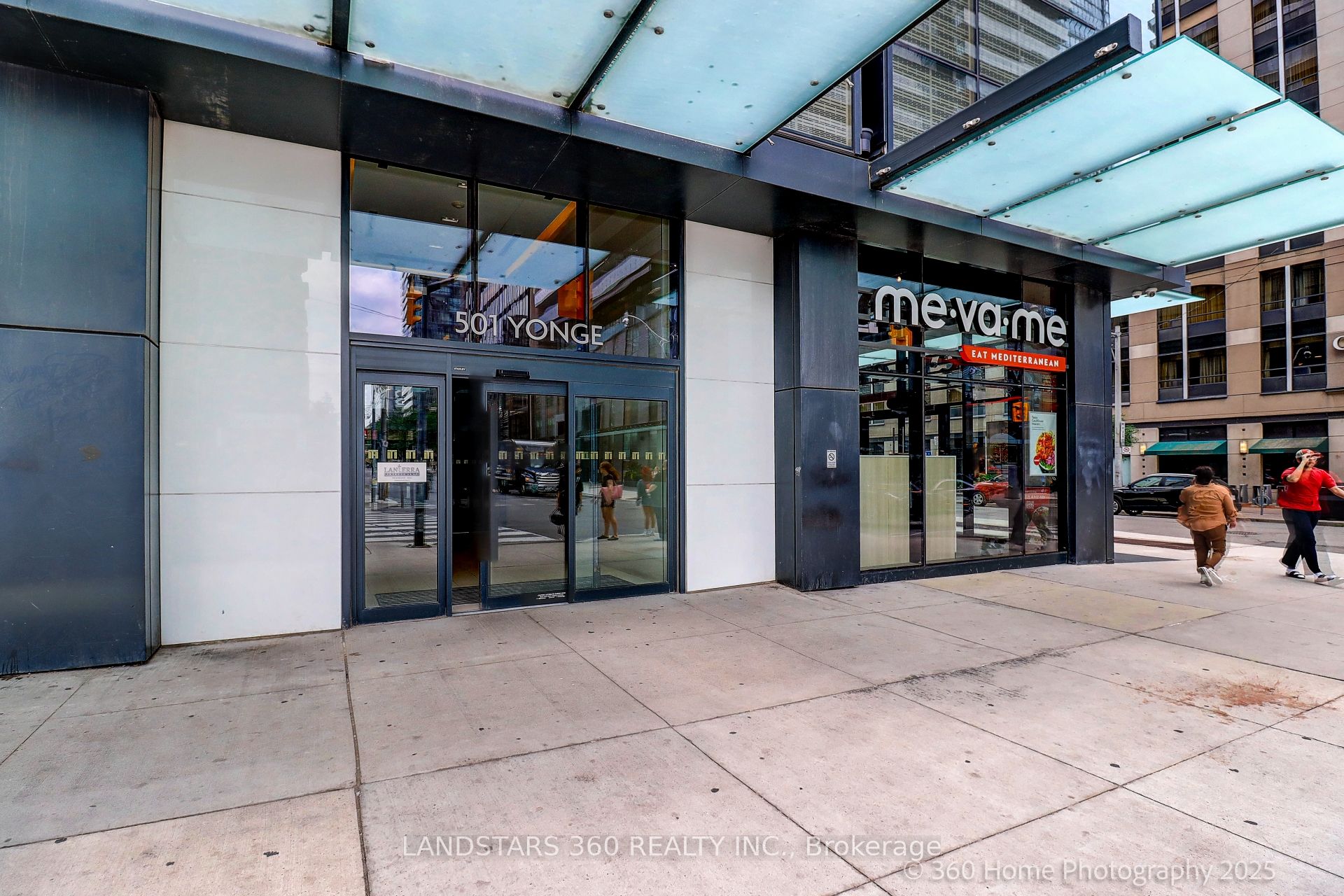 501 Yonge Street 4202, Toronto, ON L1V 1H9 photo 2
