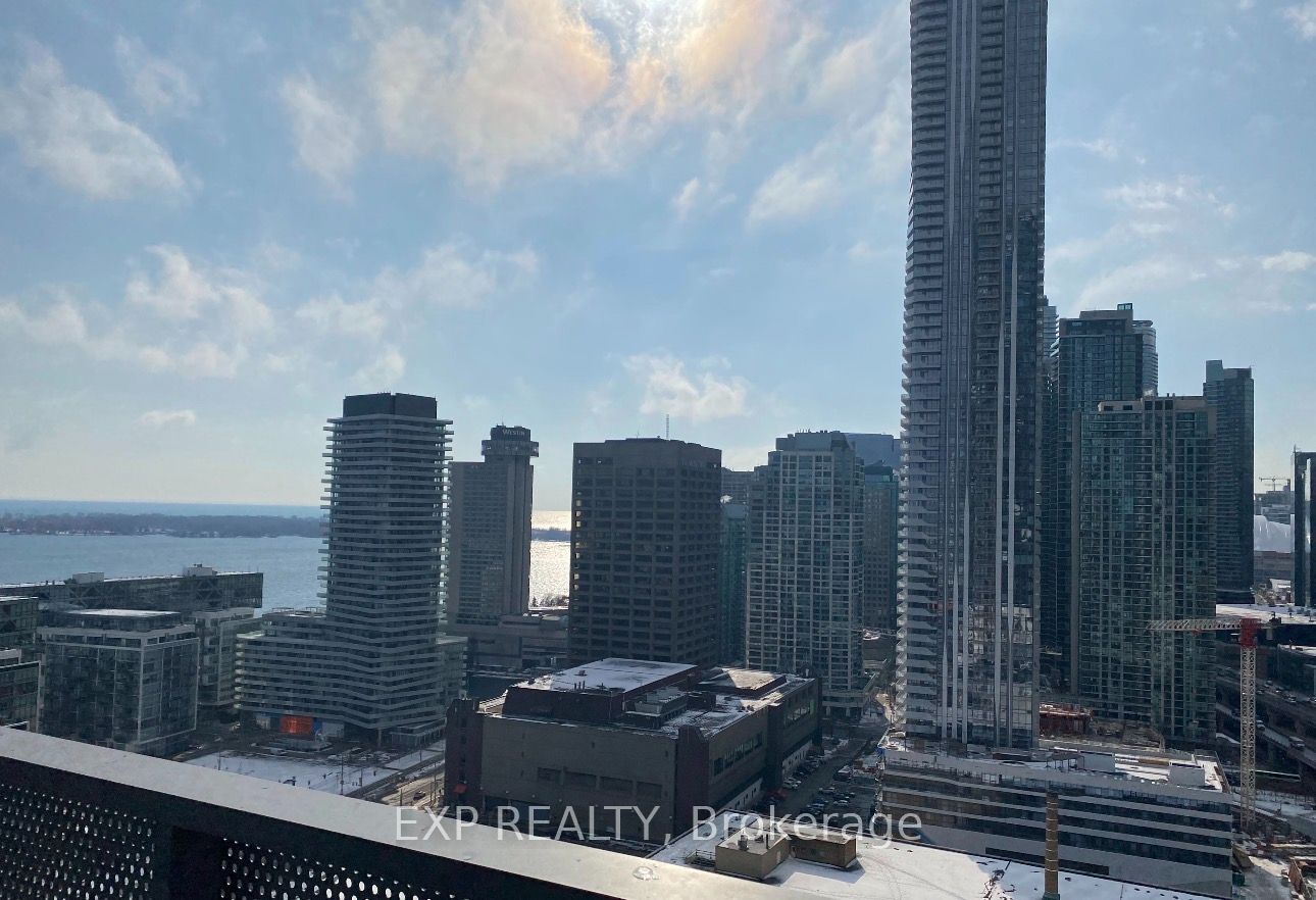 138 Downes Street 2815, Toronto, ON M5E 0E4