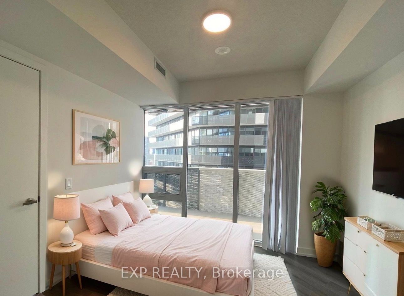 138 Downes Street 2815, Toronto, ON M5E 0E4 photo 5