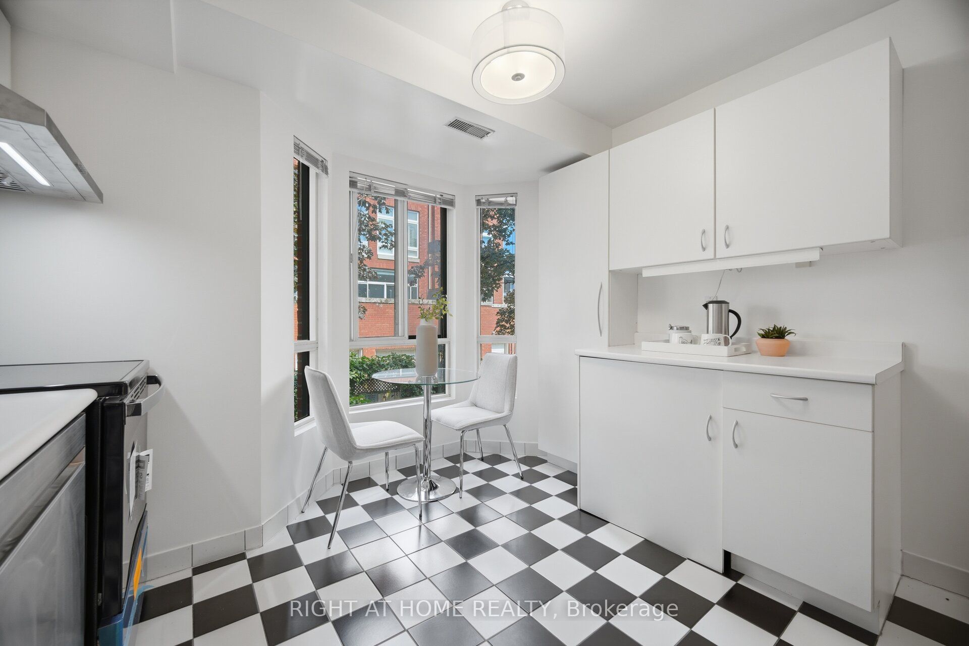 801 King Street W TH 8A, Toronto, ON M5V 3C9 photo 5