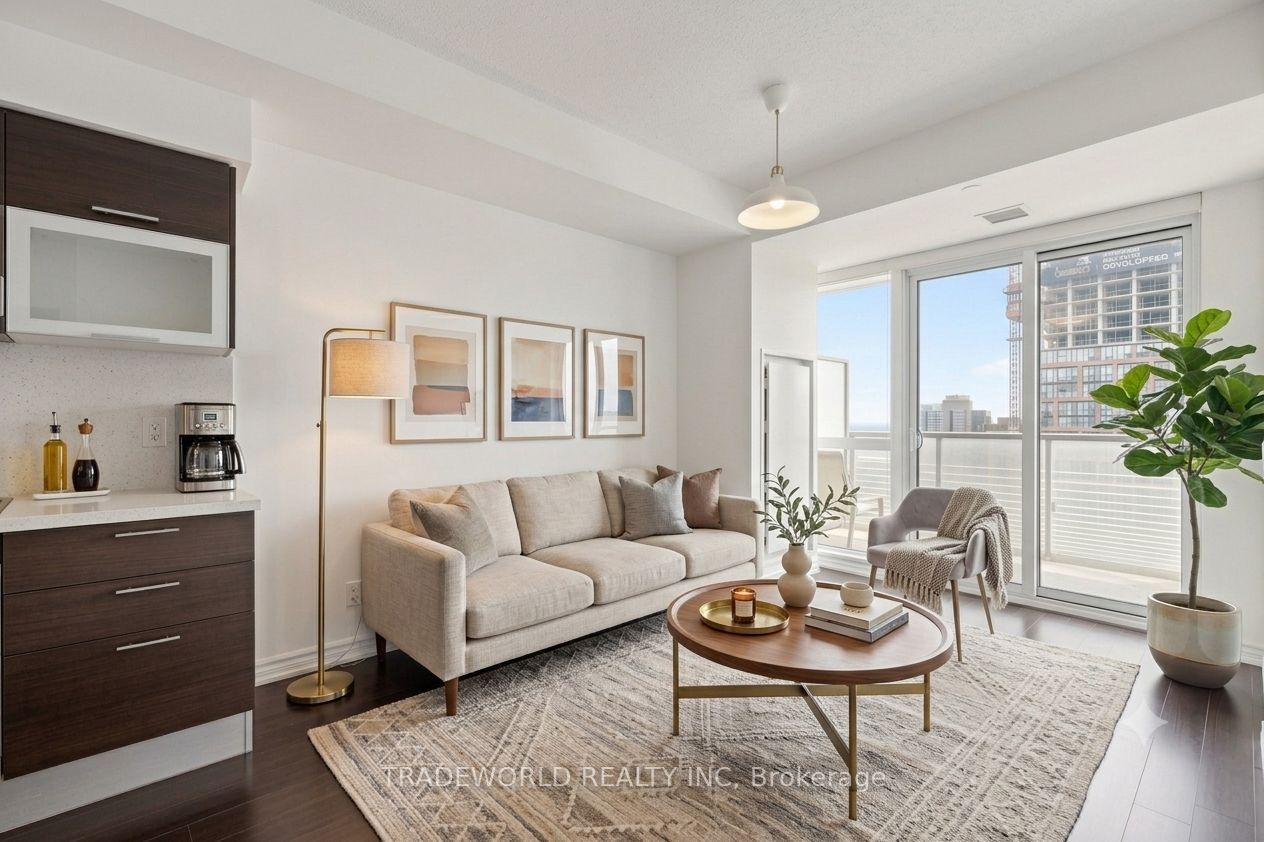 386 Yonge Street 3709, Toronto, ON M5B 0A5 photo 5