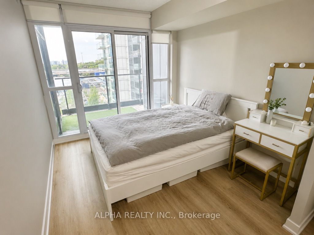 33 Singer Court 810, Toronto, ON M2K 0B4 photo 5