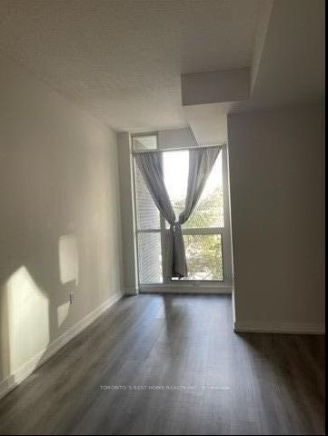 418 Lake Shore Boulevard W 2bd Bed, Toronto, ON M5V 2V9 photo 3