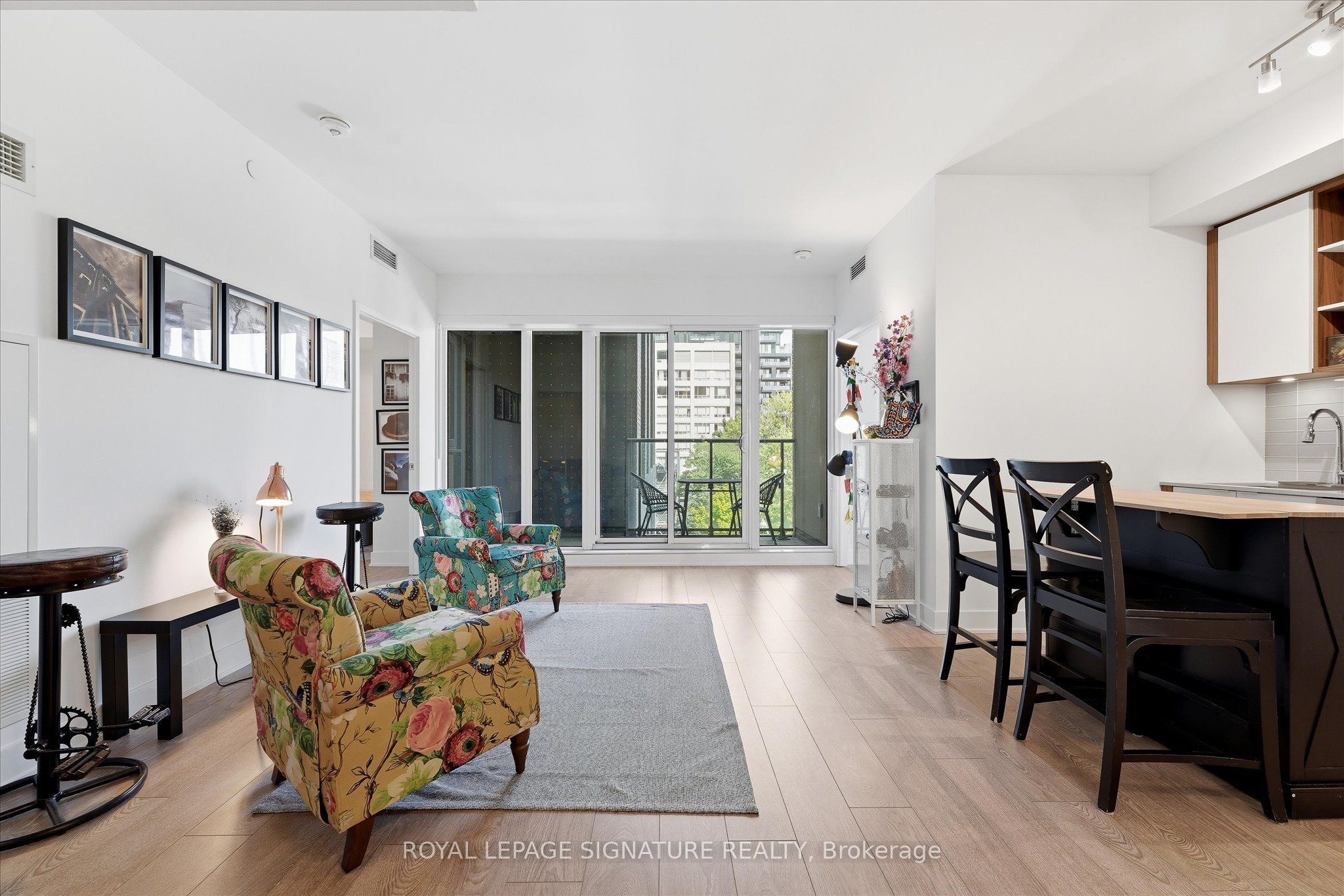 543 Richmond Street W 415, Toronto, ON M5V 0W9 photo 2