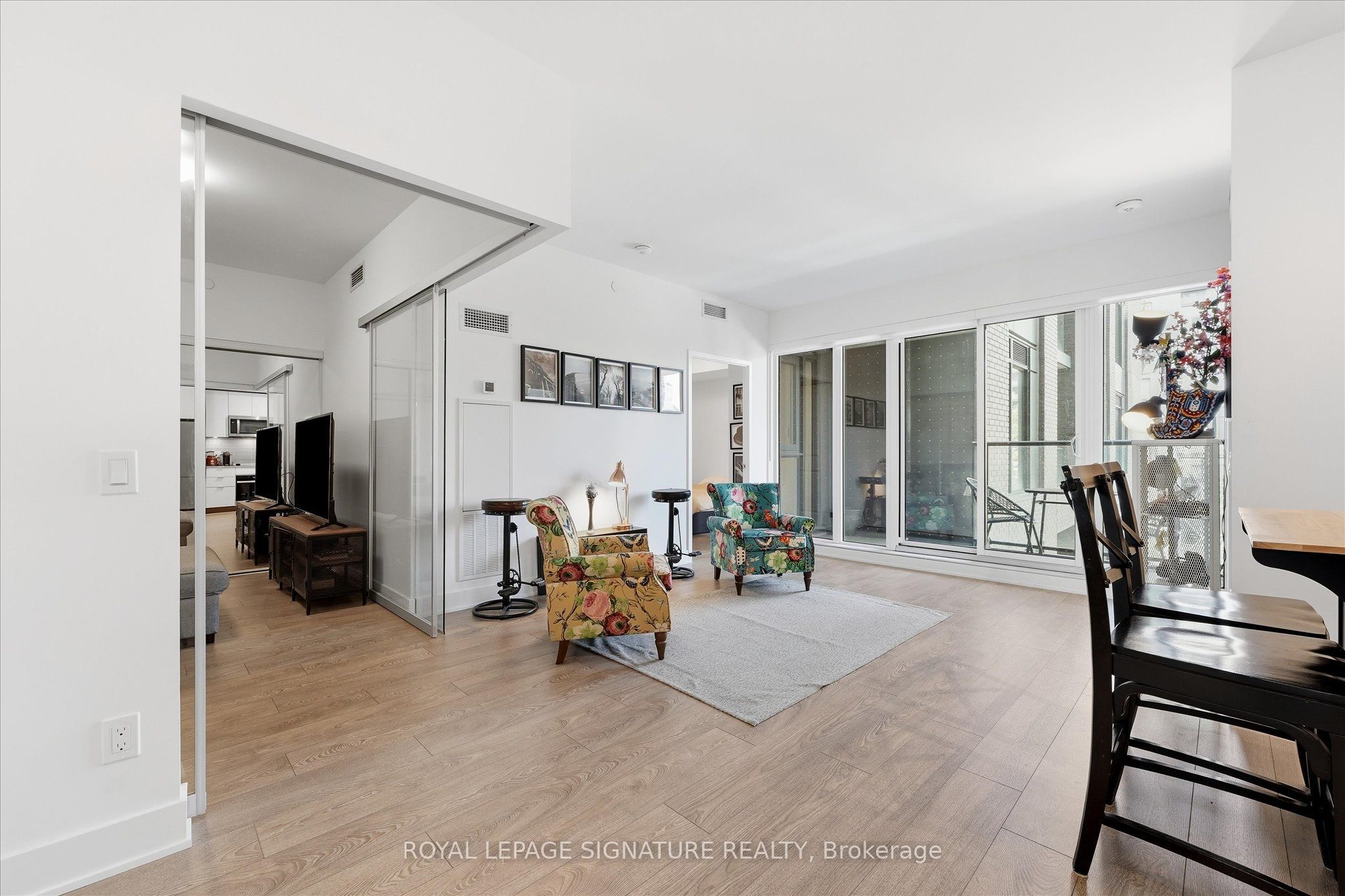 543 Richmond Street W 415, Toronto, ON M5V 0W9 photo 5
