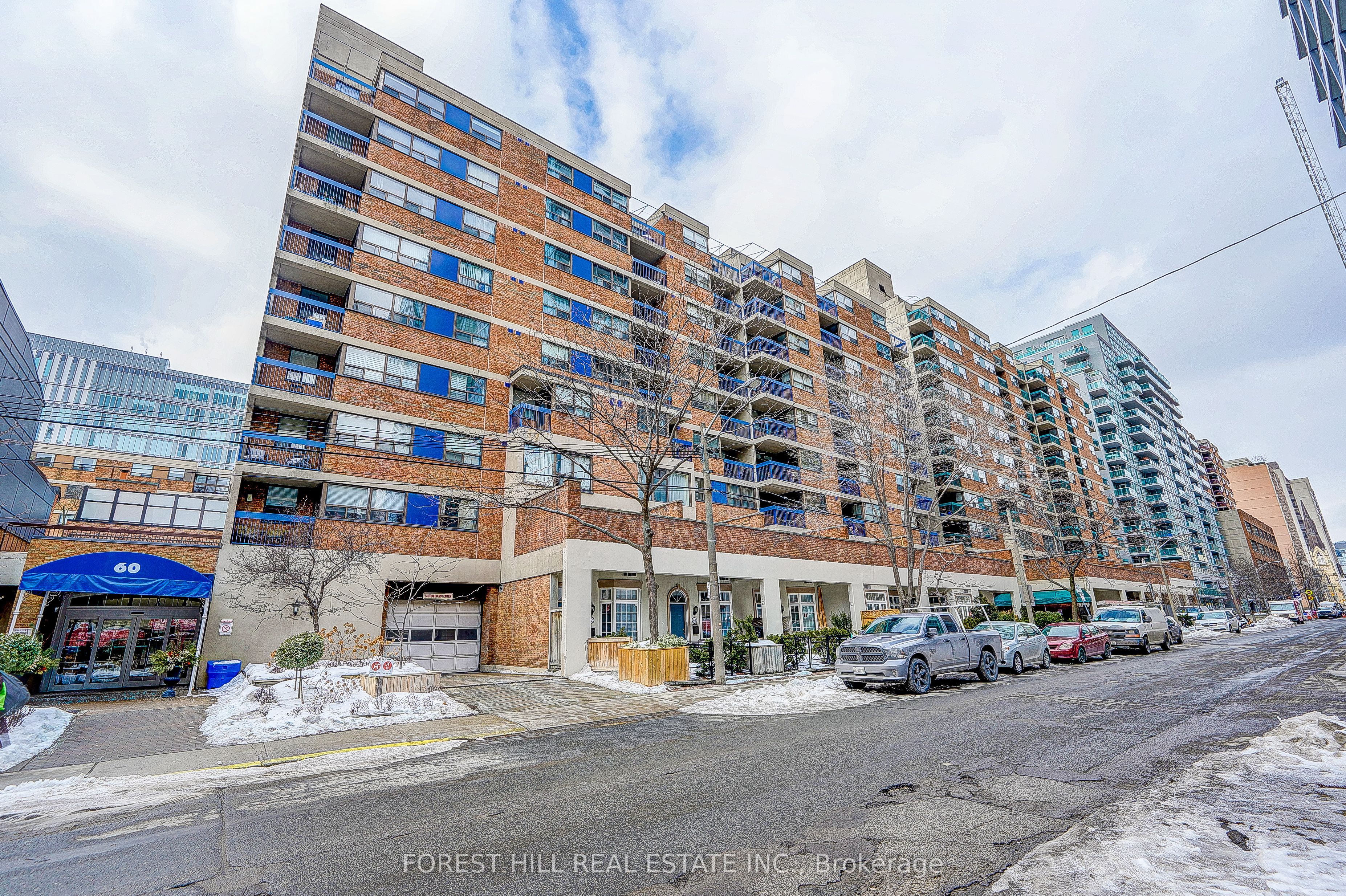60 St. Patrick Street 728, Toronto, ON M5T 2X5