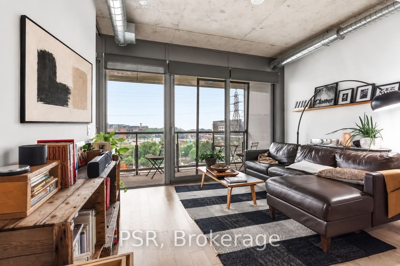 170 Bayview Avenue 508, Toronto, ON M5A 0M4 photo 3