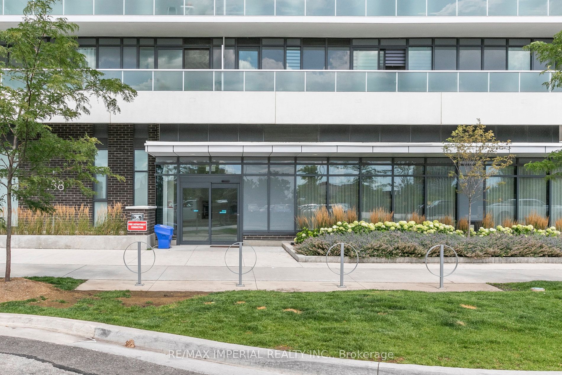 188 Fairview Mall Drive 722, Toronto, ON M2J 0H7 photo 2