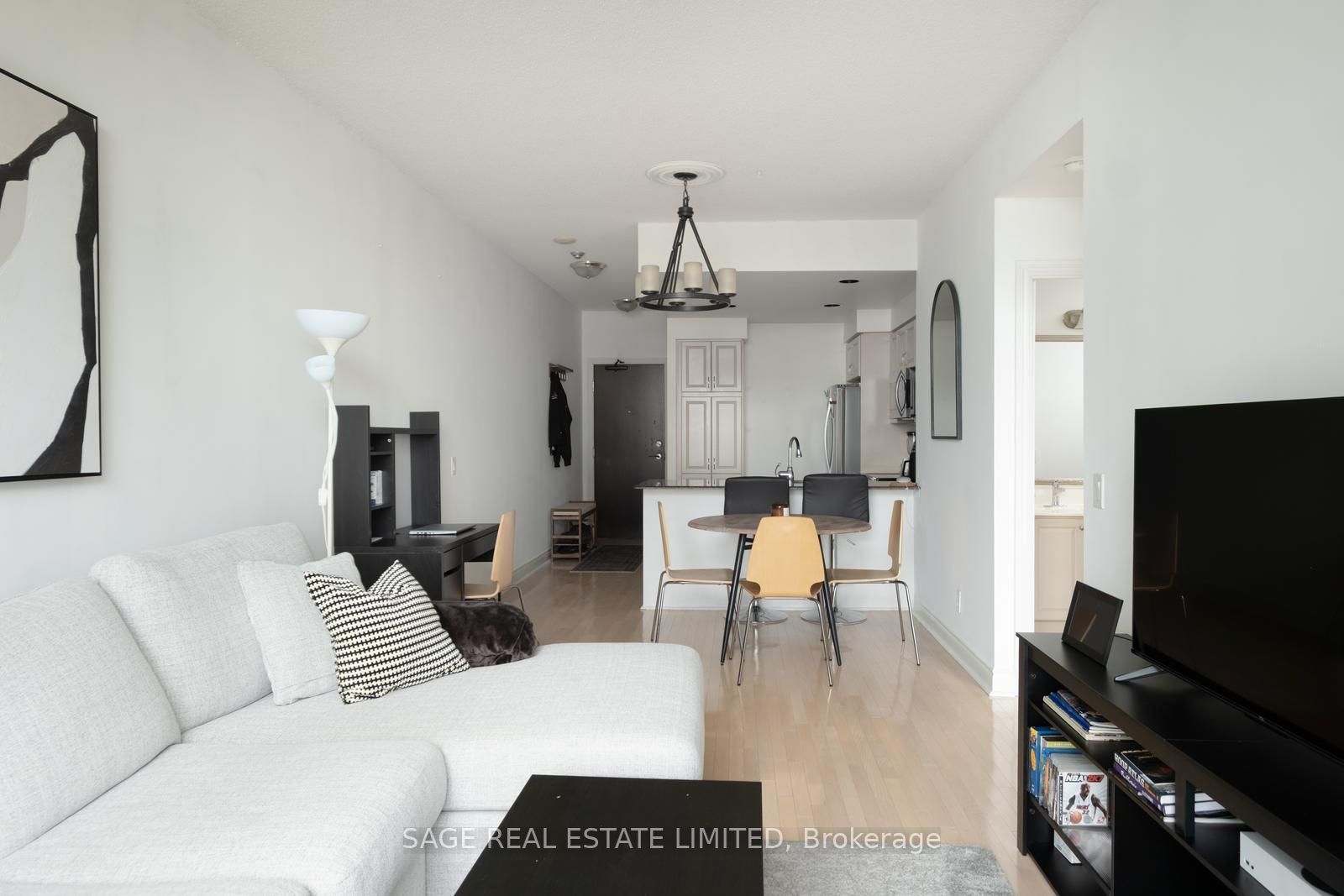 1101 Leslie Street 1507, Toronto, ON M3C 4G3 photo 5