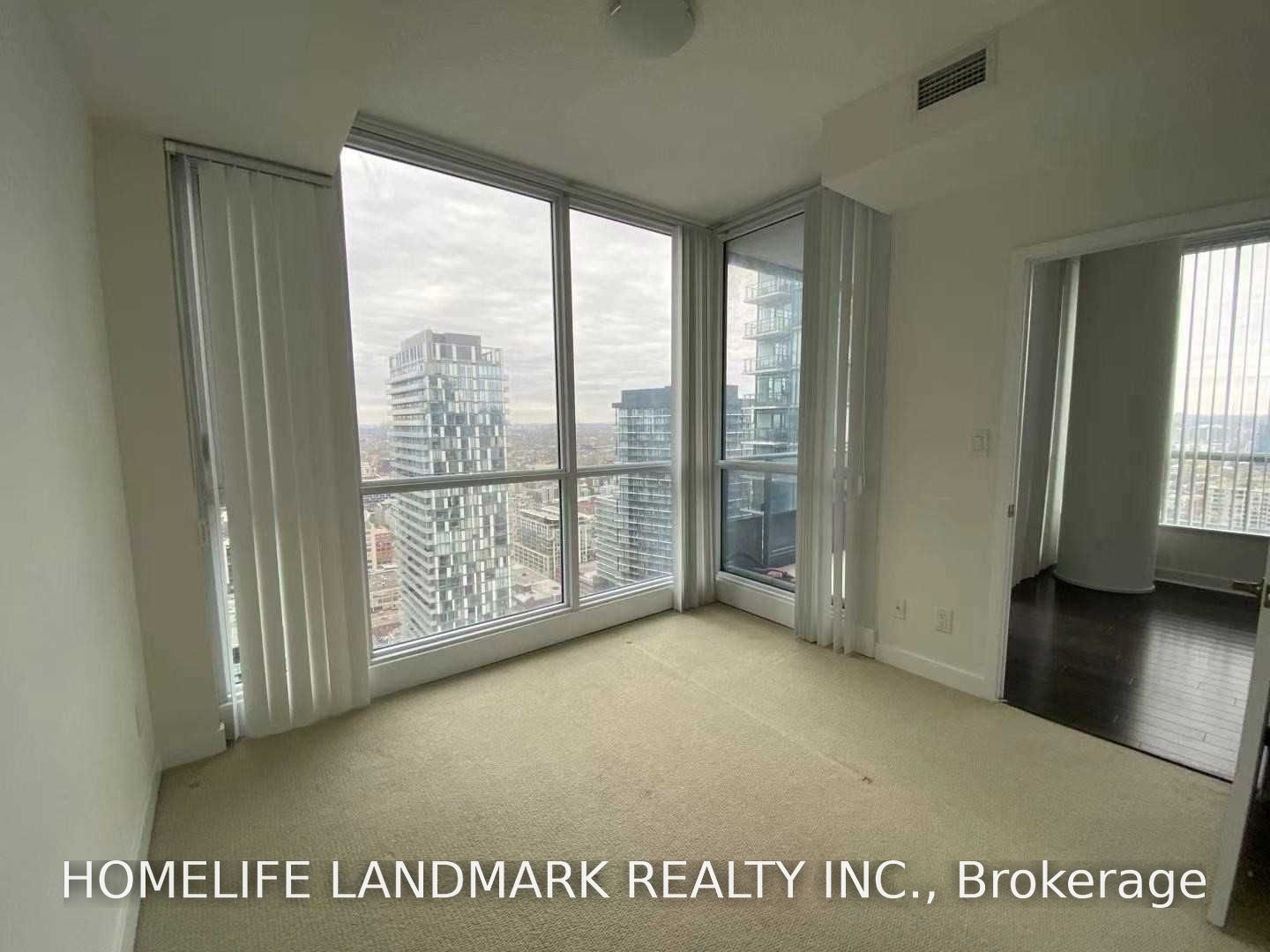 295 Adelaide Street W 3902, Toronto, ON M5V 1P7 photo 4