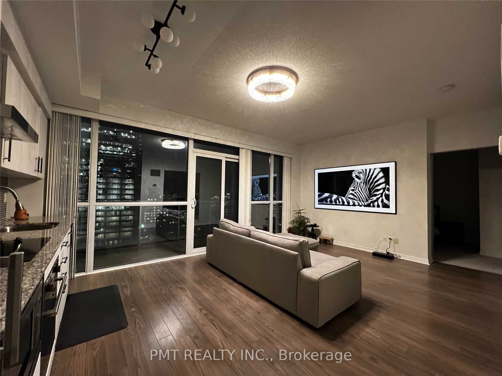 352 Front Street W 2014, Toronto, ON M5V 0K3