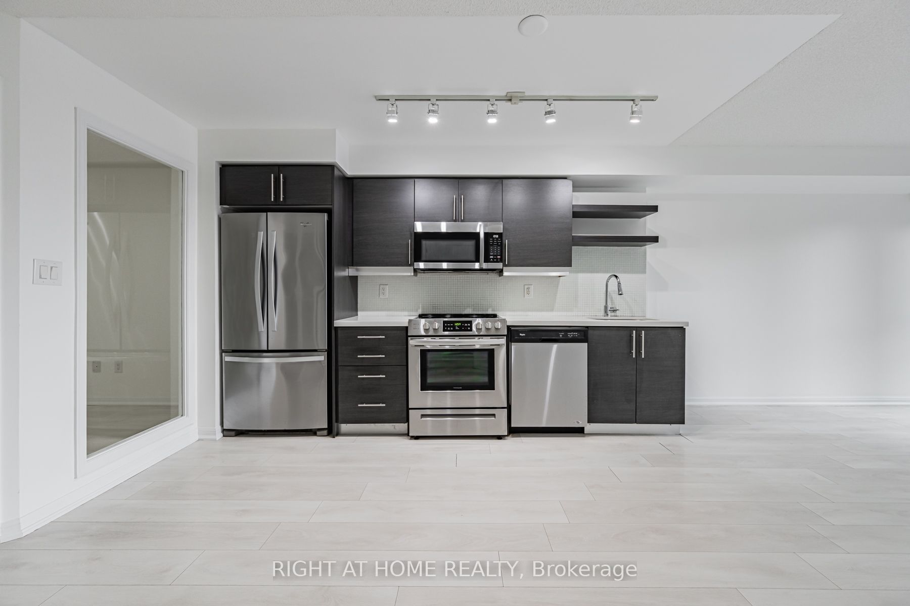 400 E Adelaide Street E 516, Toronto, ON M5A 4S3 photo 4