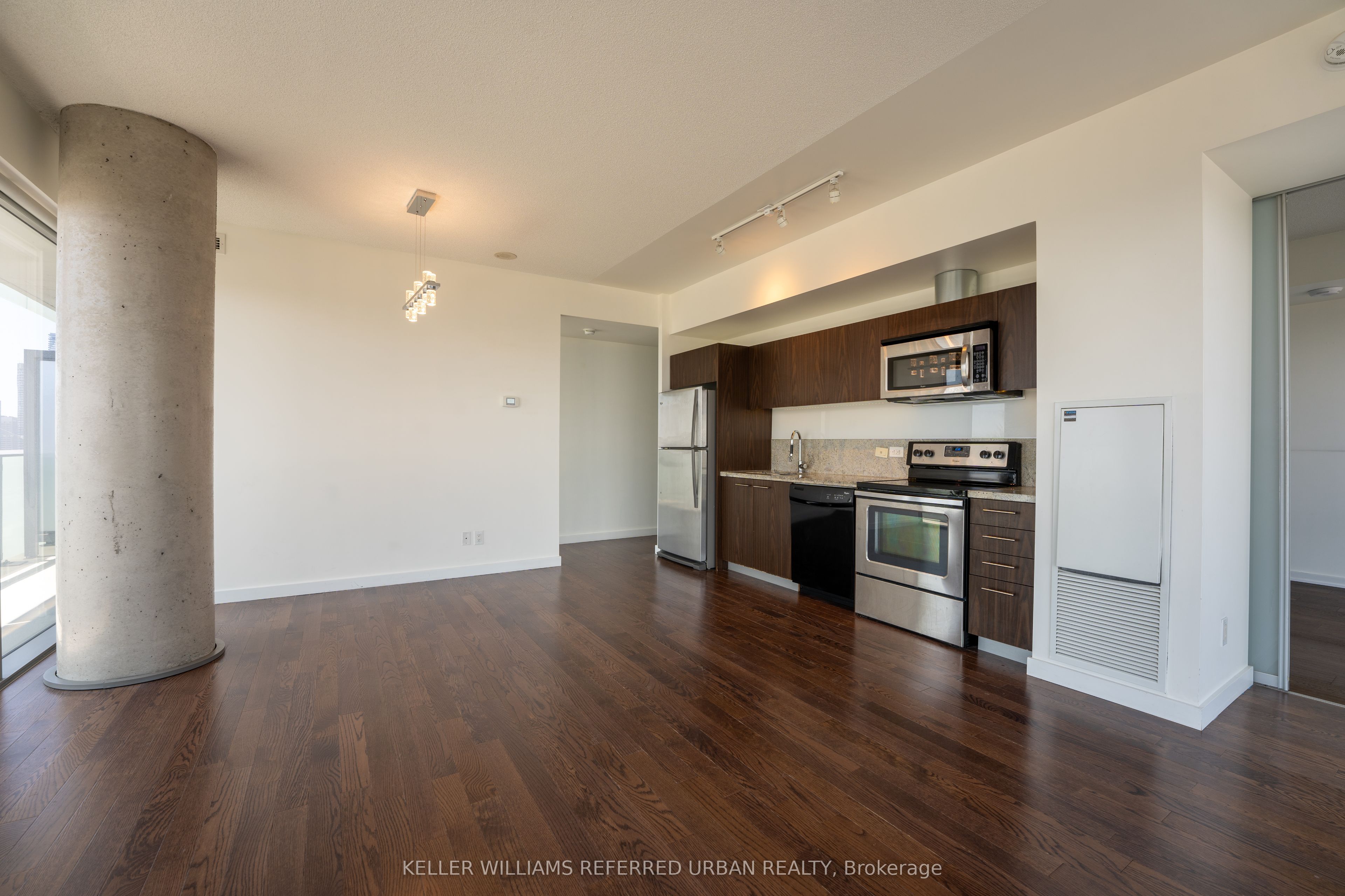 70 Distillery Lane 2006, Toronto, ON M5A 0E3 photo 4
