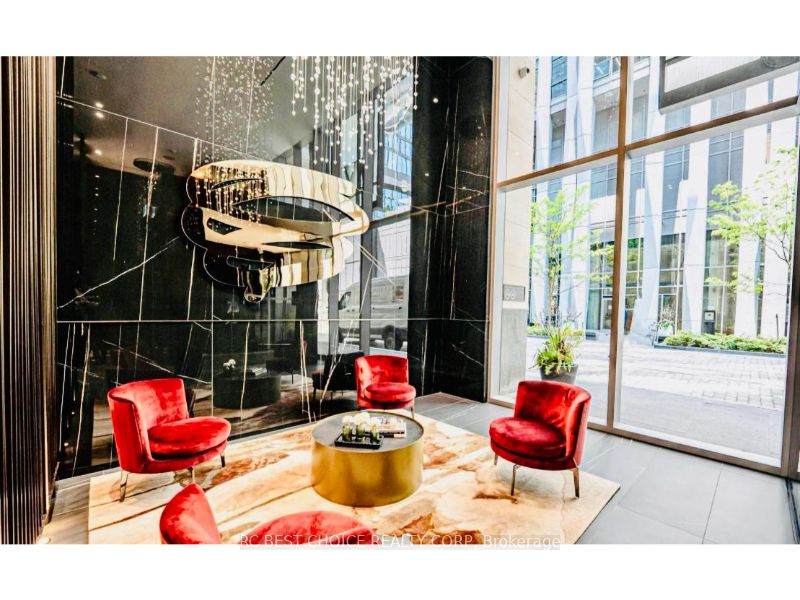 11 Yorkville Avenue 5301, Toronto, ON M4W 0B7 photo 3