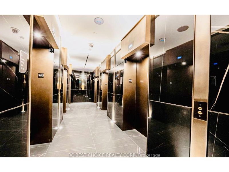 11 Yorkville Avenue 5301, Toronto, ON M4W 0B7 photo 4