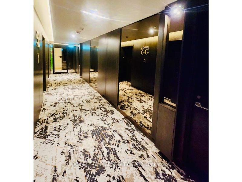 11 Yorkville Avenue 5301, Toronto, ON M4W 0B7 photo 5