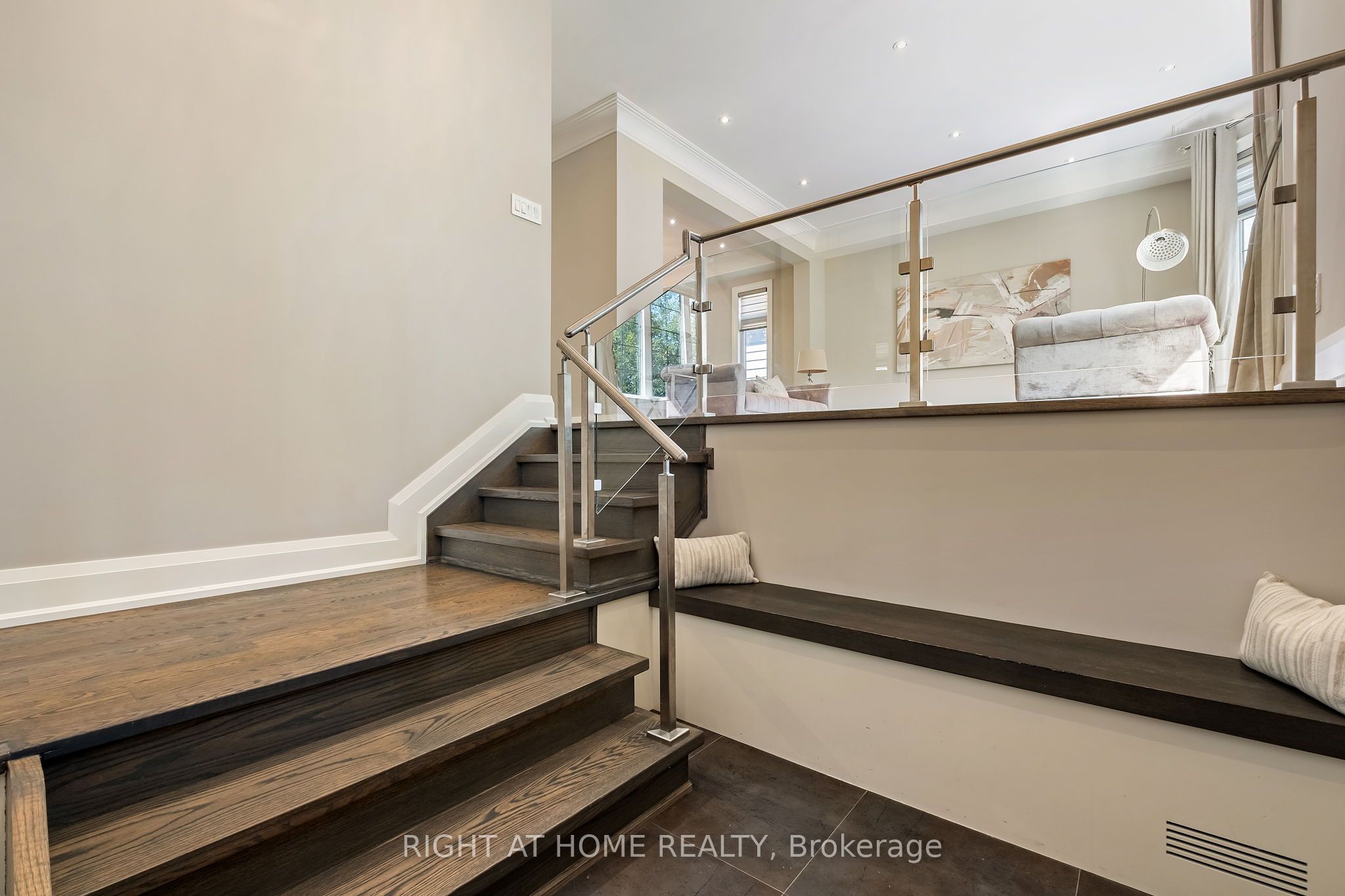 316 Churchill Avenue, Toronto, ON M2R 1E7 photo 4