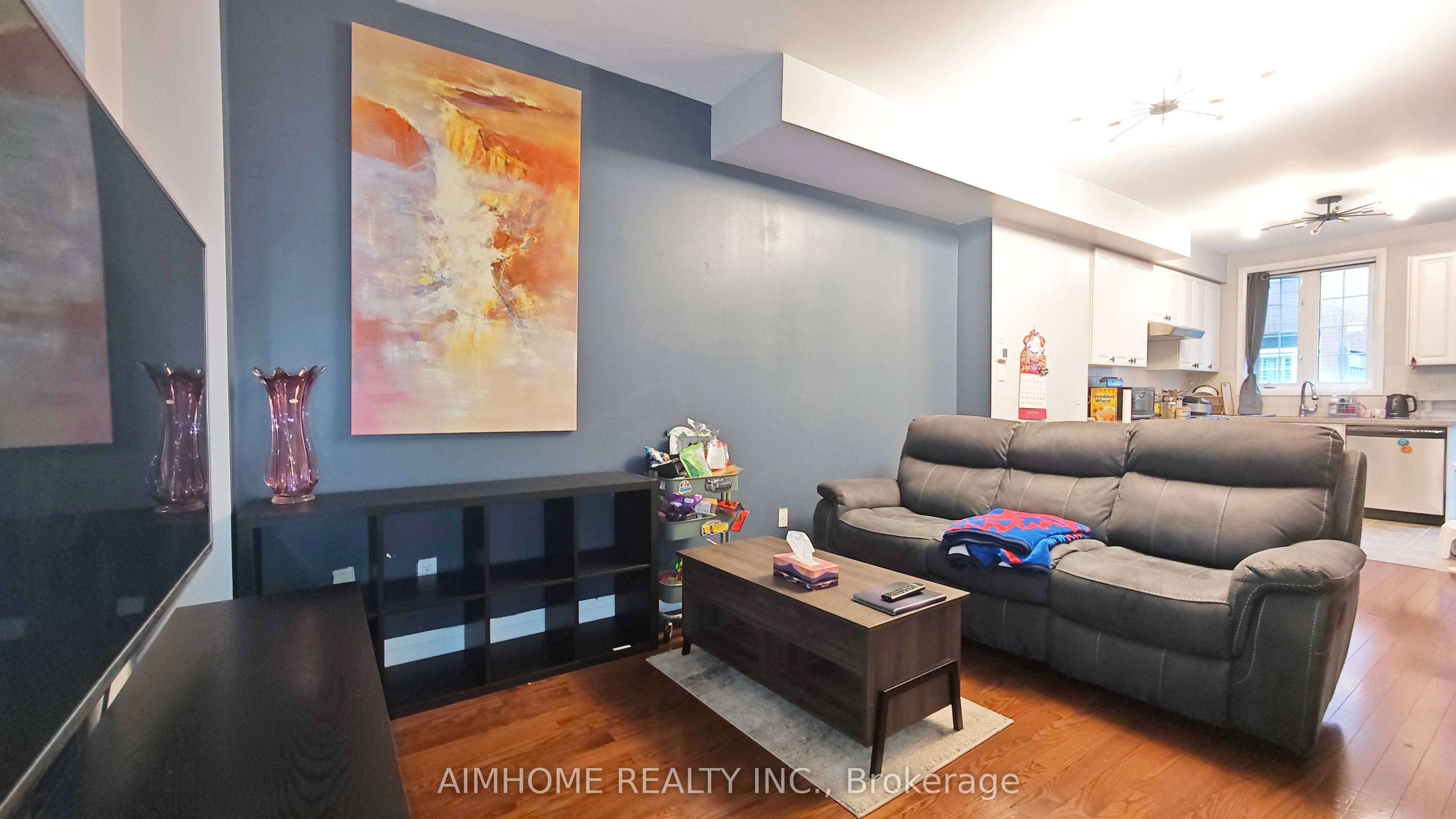40 Raffeix Lane, Toronto, ON M5A 0G5 photo 4
