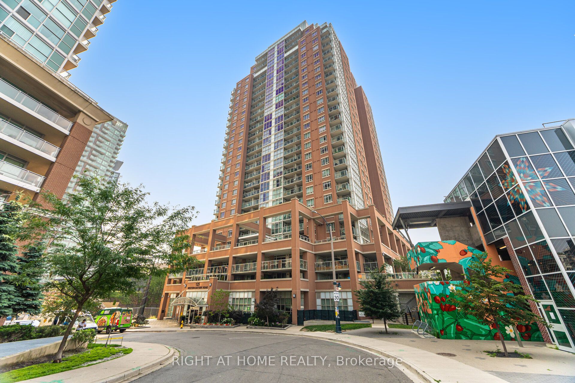 125 Western Battery Road 1112, Toronto, ON M6K 3R8