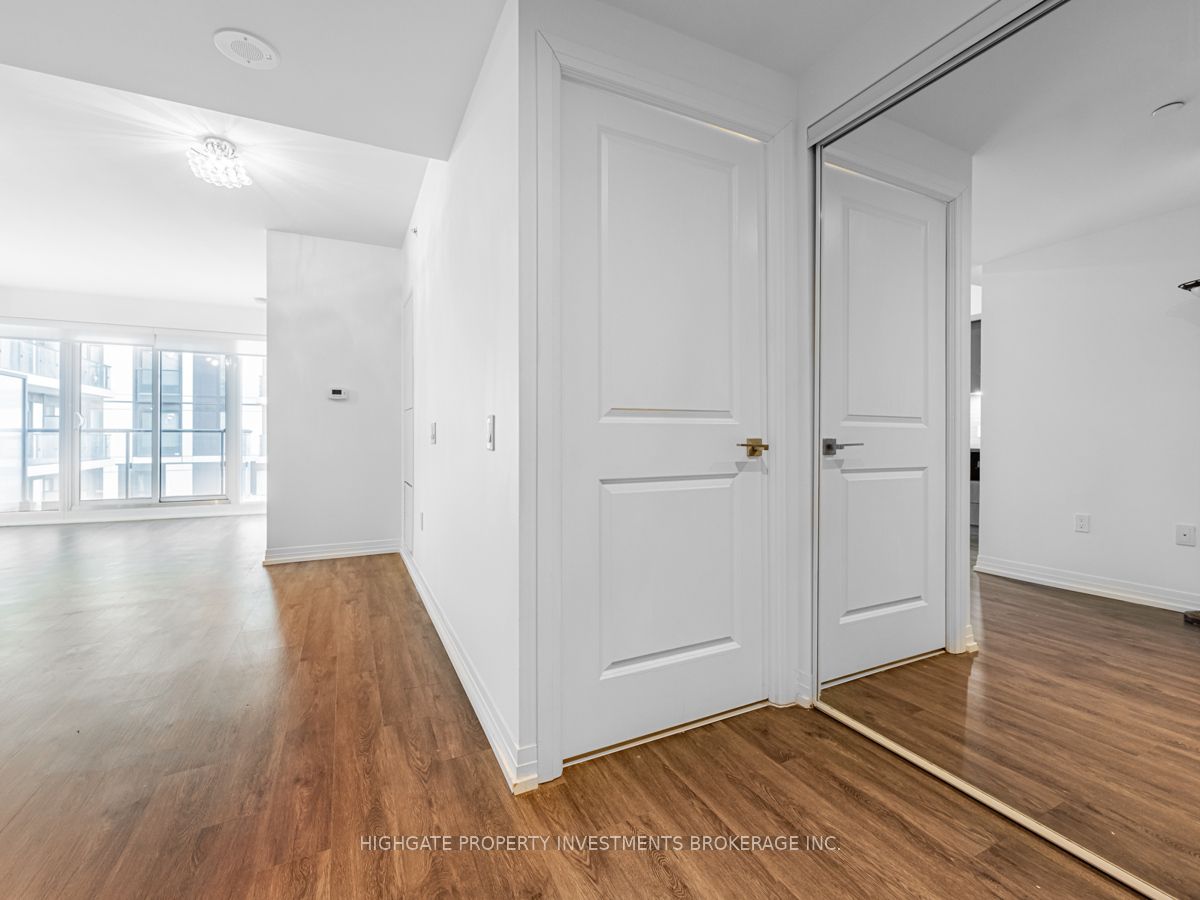 251 Jarvis Street 1407, Toronto, ON M5B 0C3 photo 3