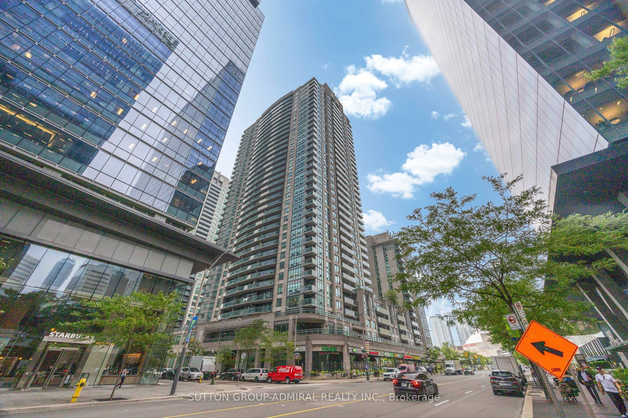 30 Grand Trunk Crescent 309, Toronto, ON M5J 3A4