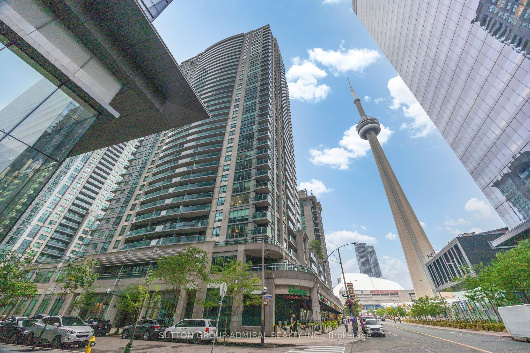 30 Grand Trunk Crescent 309, Toronto, ON M5J 3A4 photo 3