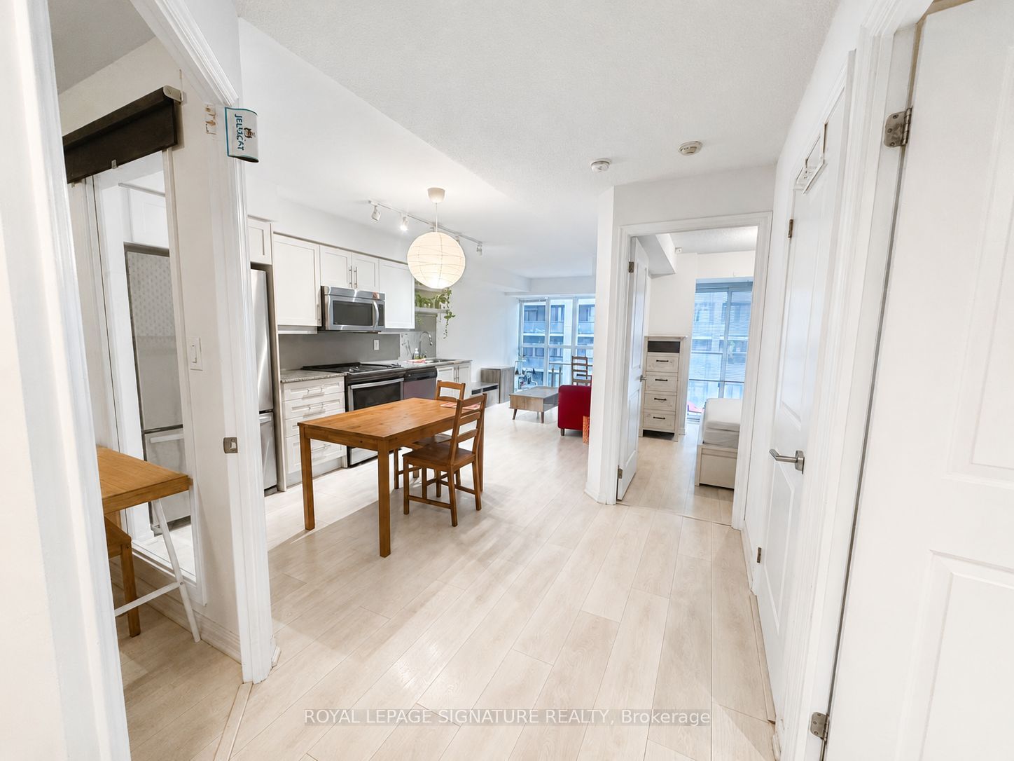 400 Adelaide Street E 903, Toronto, ON M5A 1N4 photo 2
