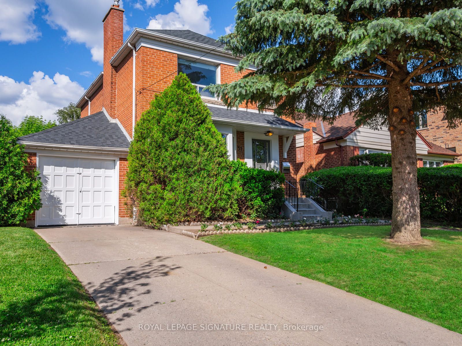 31 Brookview Drive, Toronto, ON M6A 2K4 photo 2