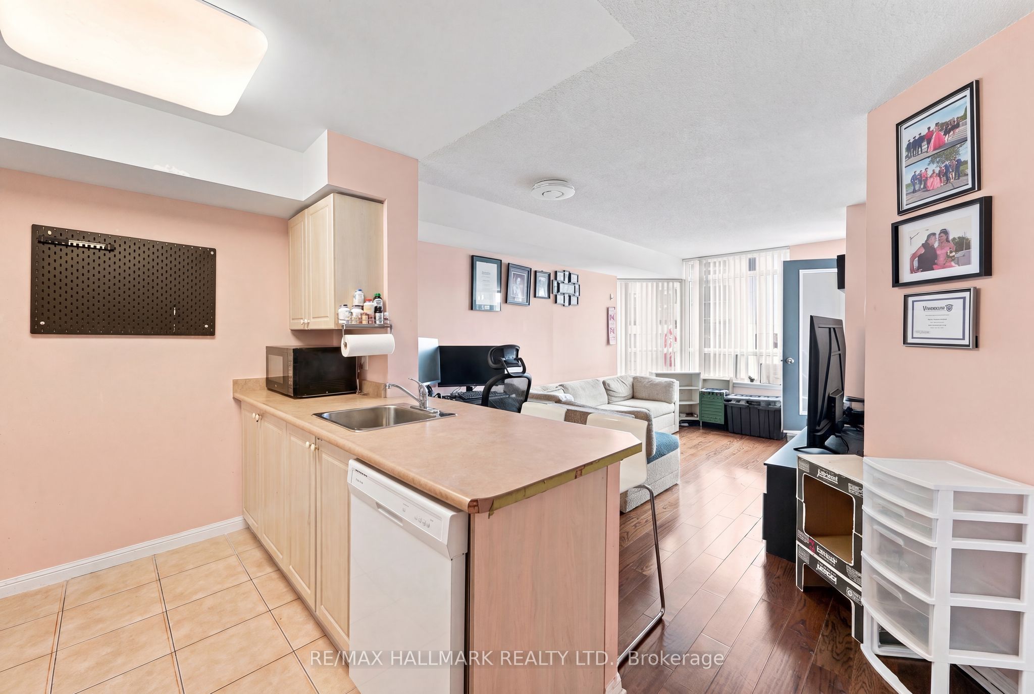 153 Beecroft Road 515, Toronto, ON M2N 7C5 photo 3