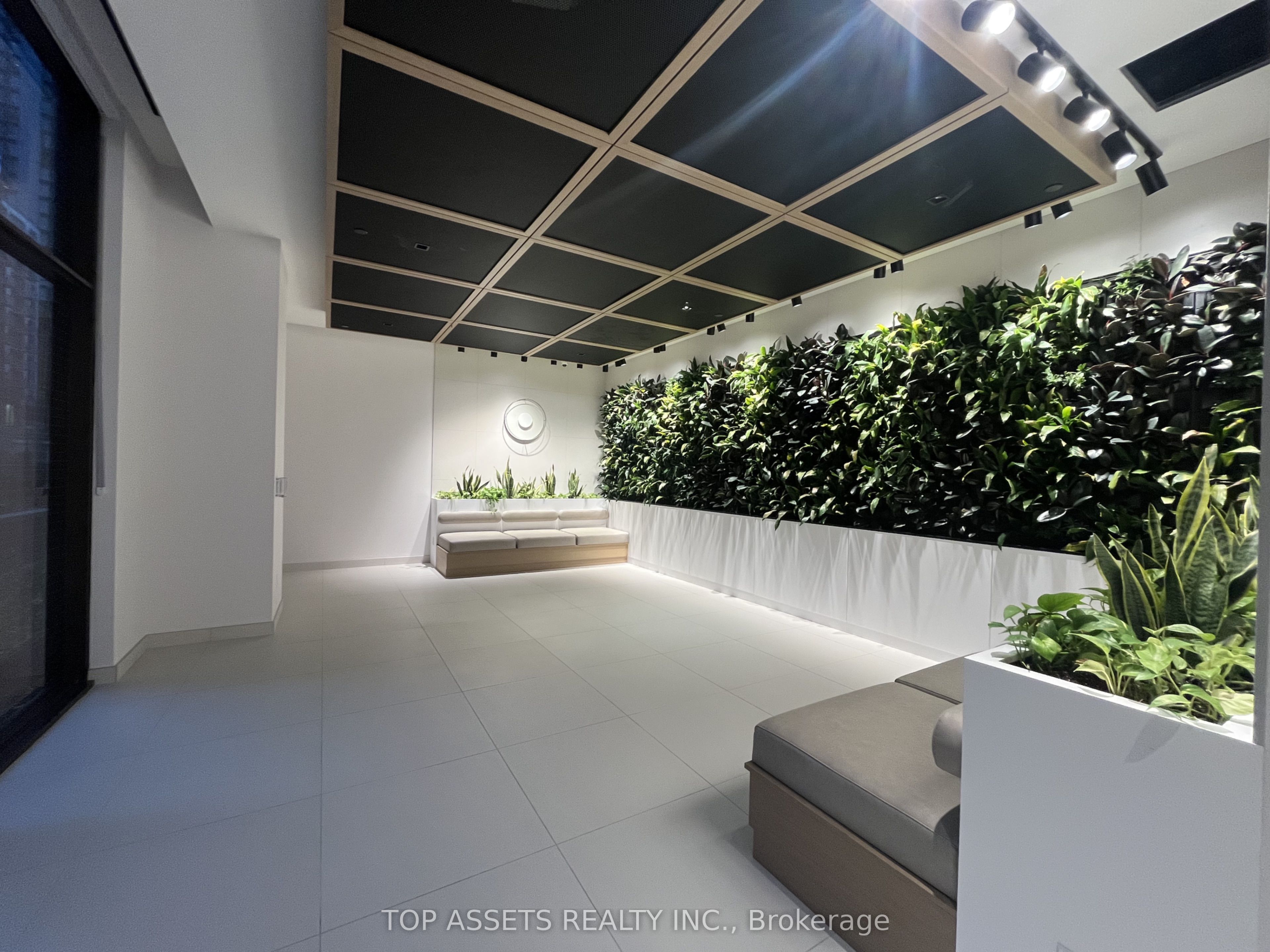 400 King Street W 608, Toronto, ON M5V 0X8 photo 3
