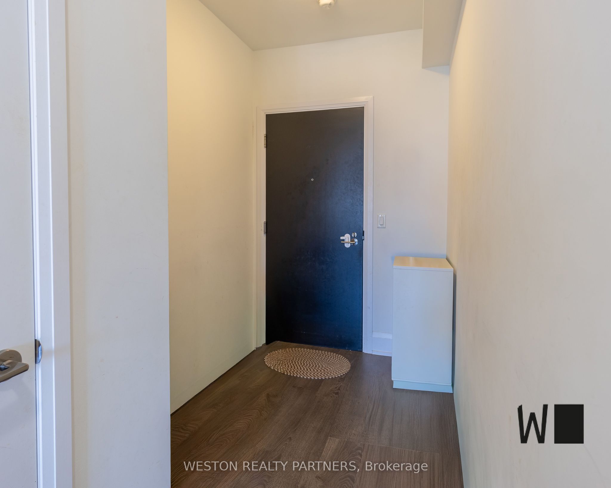 101 Erskine Avenue 1110, Toronto, ON M4P 1Y5 photo 5