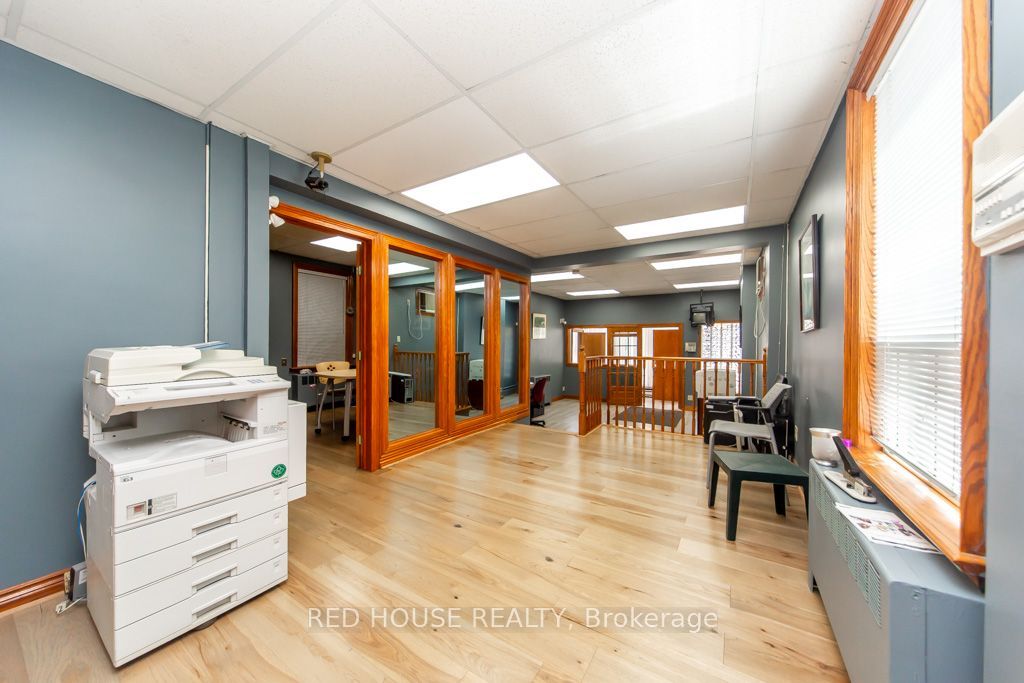 658 Vaughan Road, Toronto, ON M6E 2Y5 photo 4