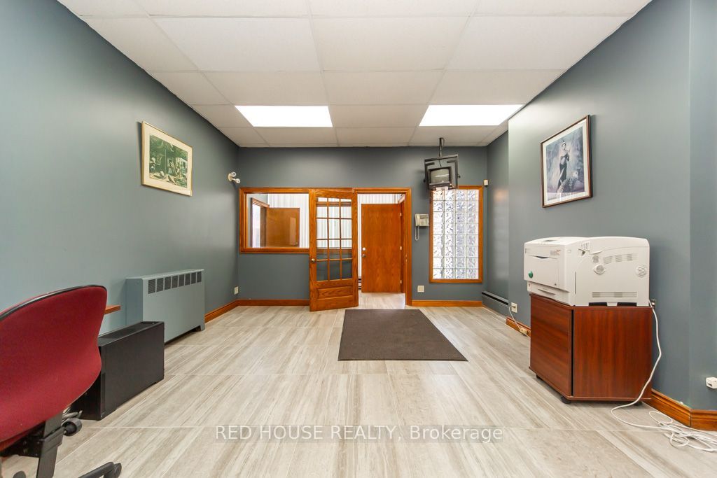 658 Vaughan Road, Toronto, ON M6E 2Y5 photo 5
