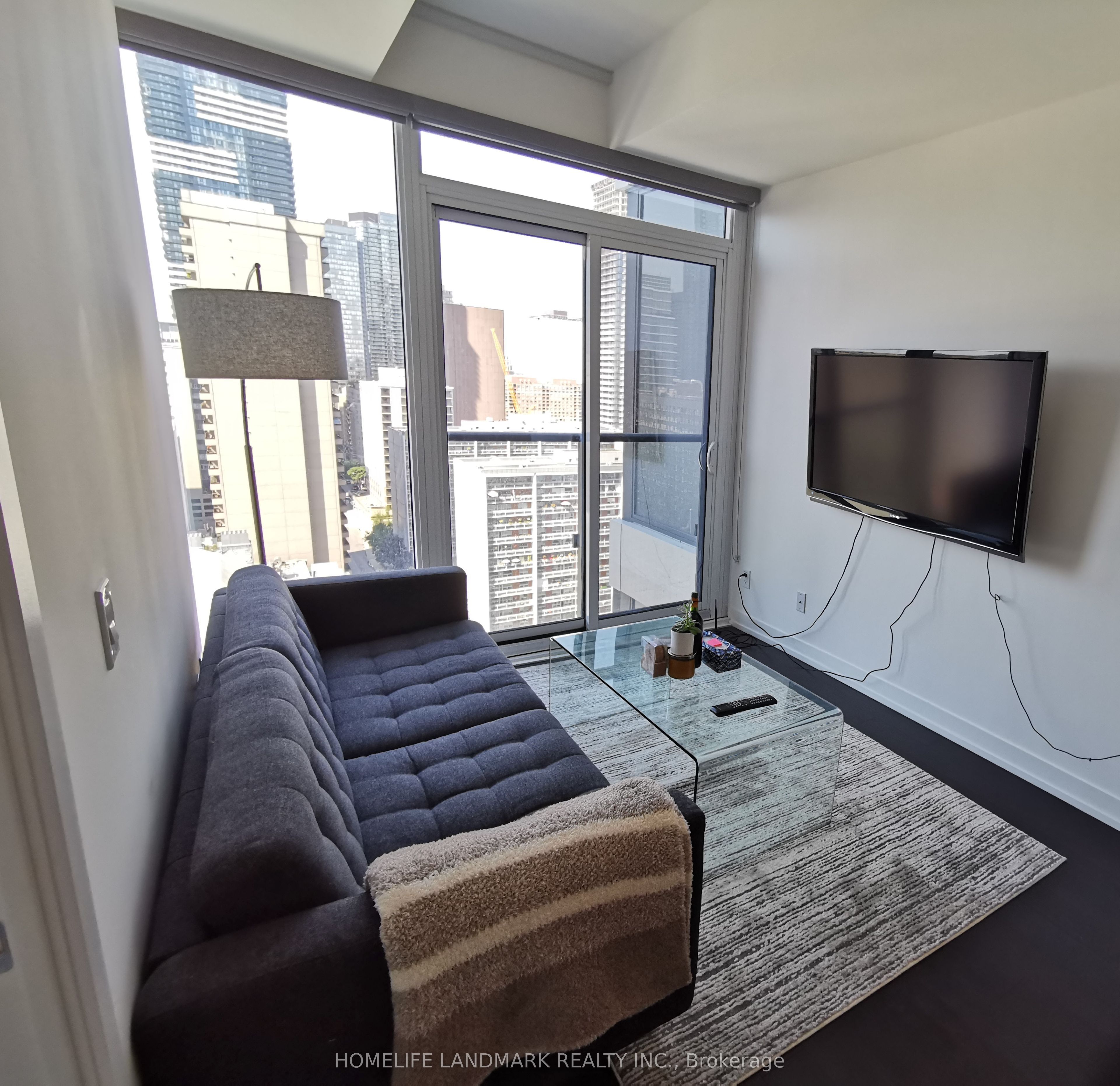 85 Wood Street 2505, Toronto, ON M4Y 0E8 photo 5