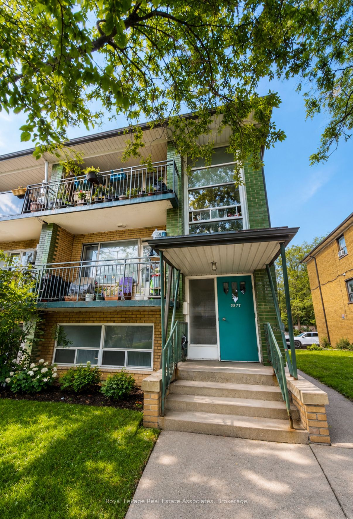 3877 Bathurst Street 1, Toronto, ON M3H 3N4