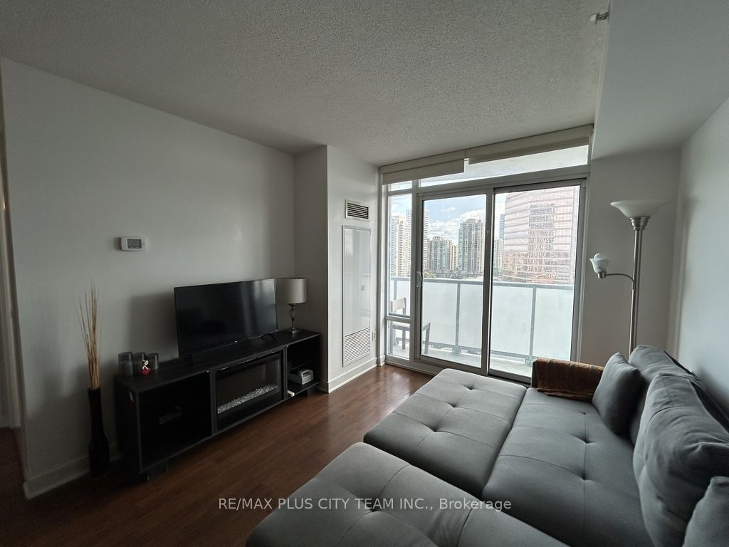 5740 Yonge Street 1310, Toronto, ON M2M 0B1 photo 2