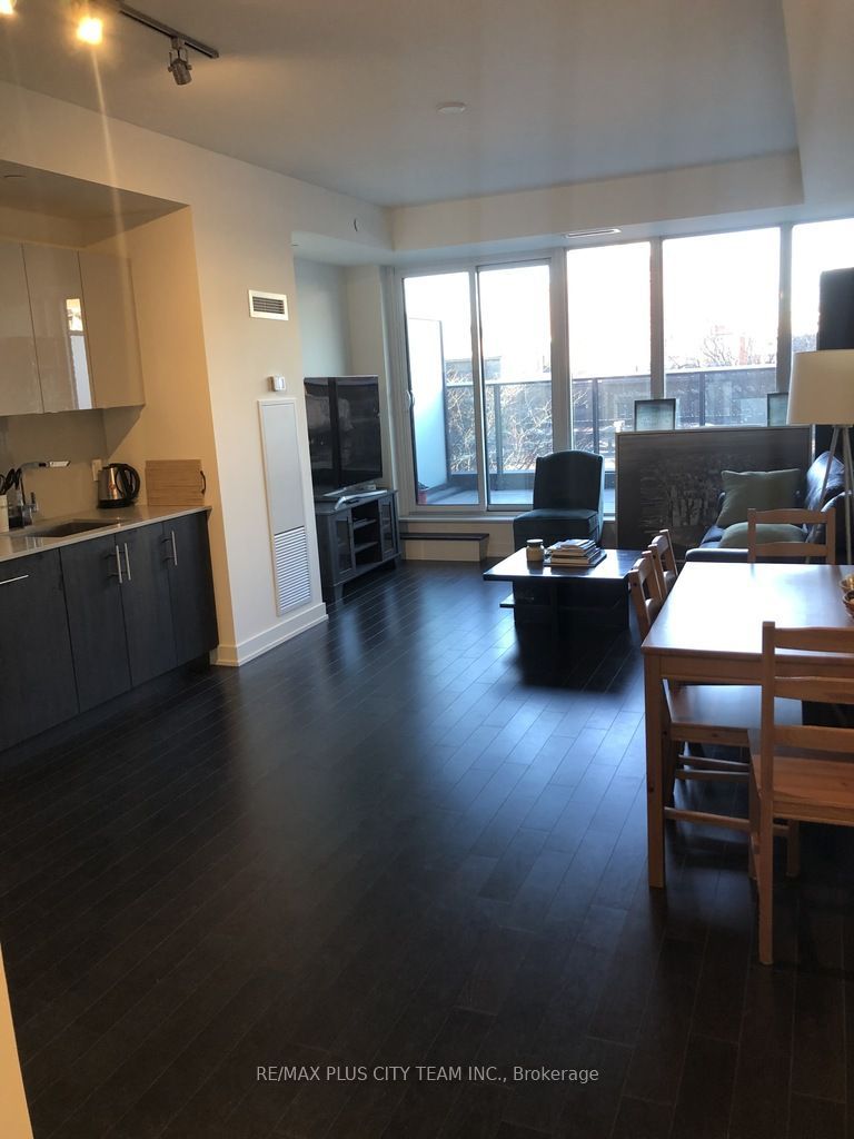 330 Richmond Street W 311, Toronto, ON M5V 0M4 photo 3