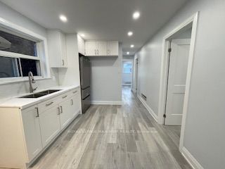 198 Markham Street 2, Toronto, ON M6J 2G6 photo 3